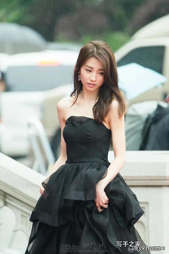 34岁朴河宣，神仙颜值性感身材，韩国女神真的超美啊-1.jpg