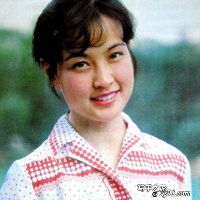 不止刘晓庆，那个时候的女明星，都是纯天然的美女啊！-1.jpg