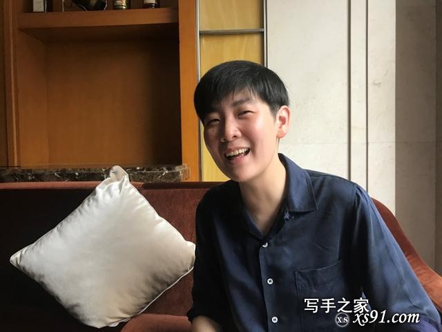 杨庆祥：看“爽文”让我们放弃自我和放弃思考-2.jpg