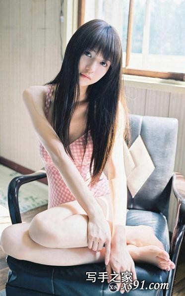 90后有气质的美女-2.jpg