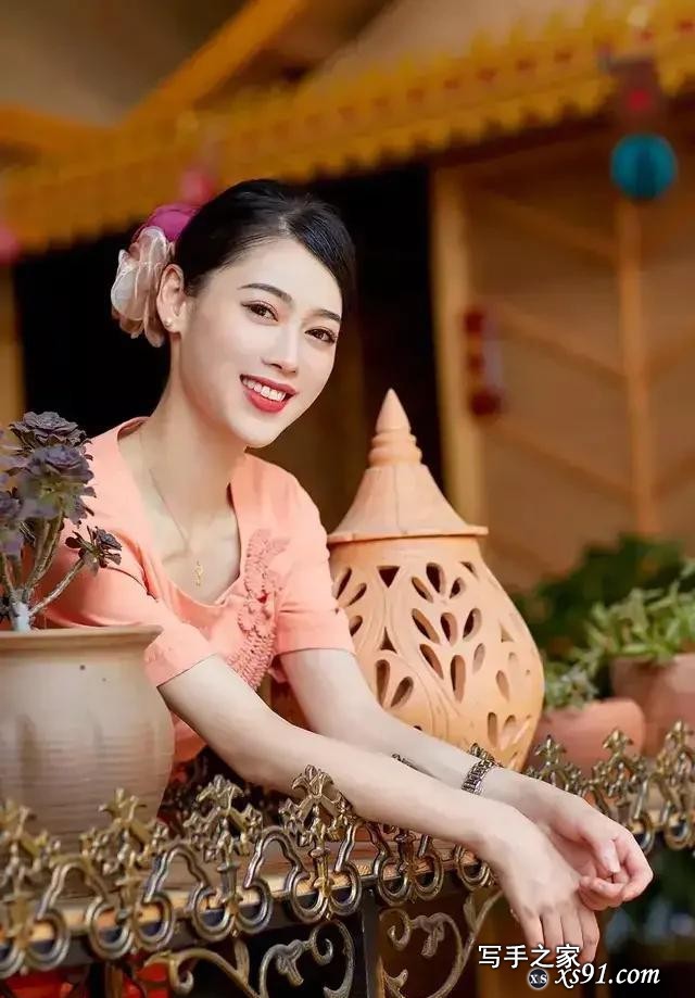 御姐系美人组图-16.jpg