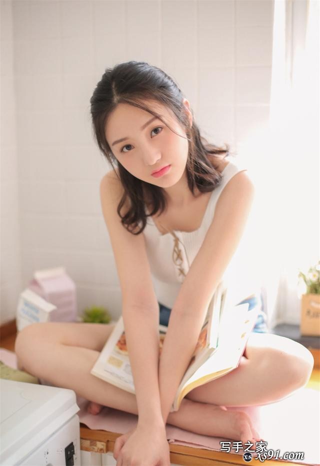 居家美女小姐姐，气质迷人性感高清写真-9.jpg