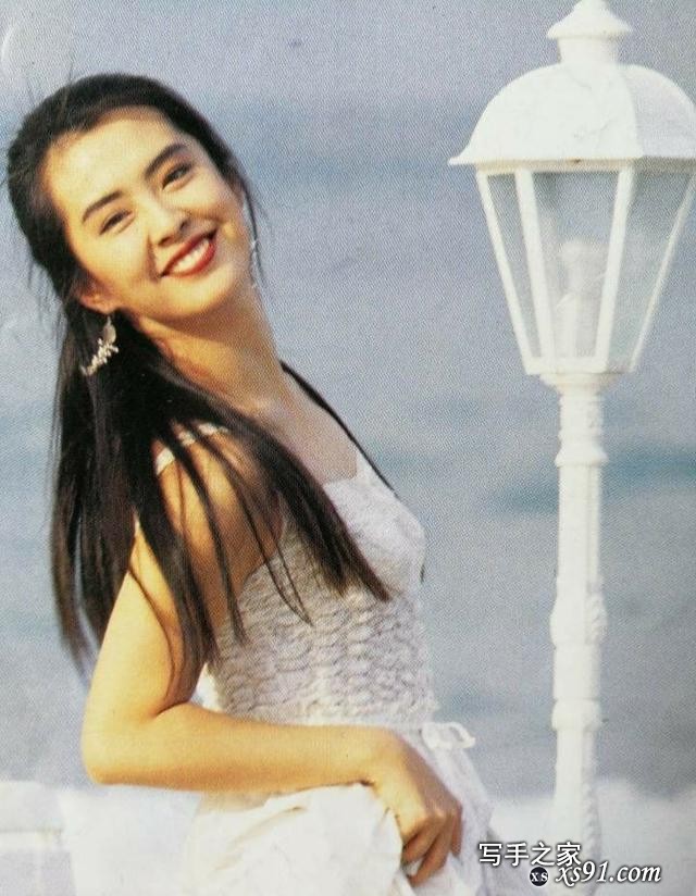 性感娇俏的王祖贤，曾是香港第一美人，这组罕见照片值得收藏-5.jpg