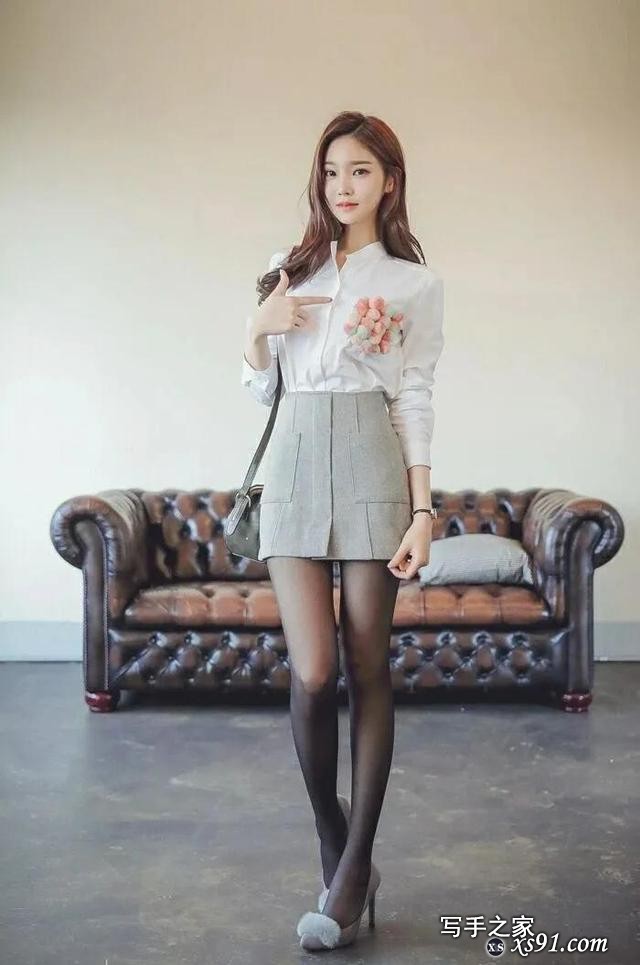 美女壁纸图片：韩国长腿黑丝美女-4.jpg