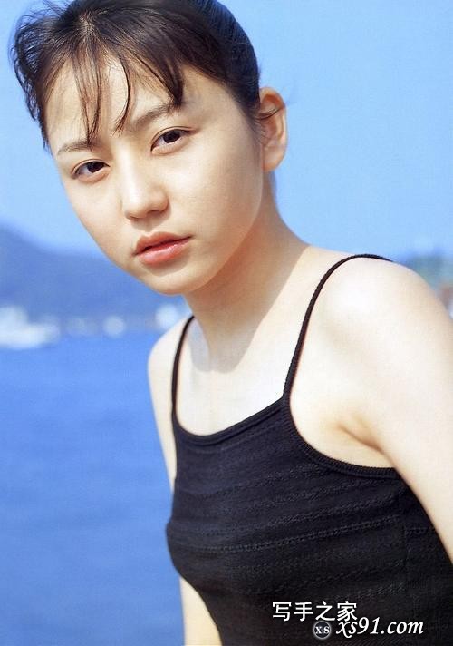 33岁长泽雅美，成熟性感气质优雅，岛国女神实在是太有魅力了-1.jpg