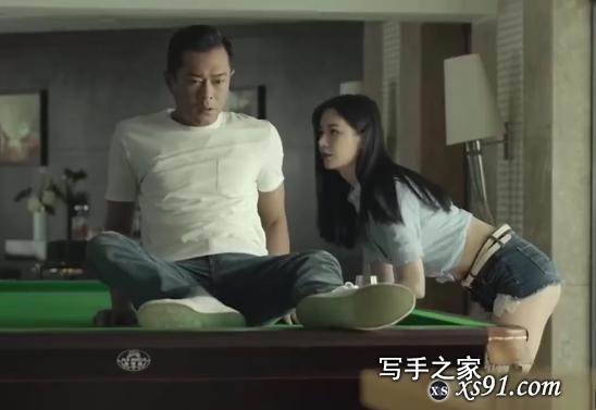 看了最新晶女郎的私照，不得不说：王晶选女演员的眼光太毒辣-4.jpg