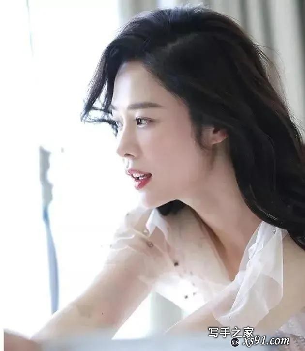 2021年韩国10大“最美女演员”，孙艺珍仅排第10，宋智孝挤进前3-50.jpg