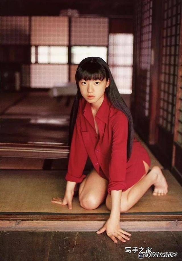 37岁栗山千明，性感冷艳神秘幽玄，最具日本古典气质的女神-9.jpg