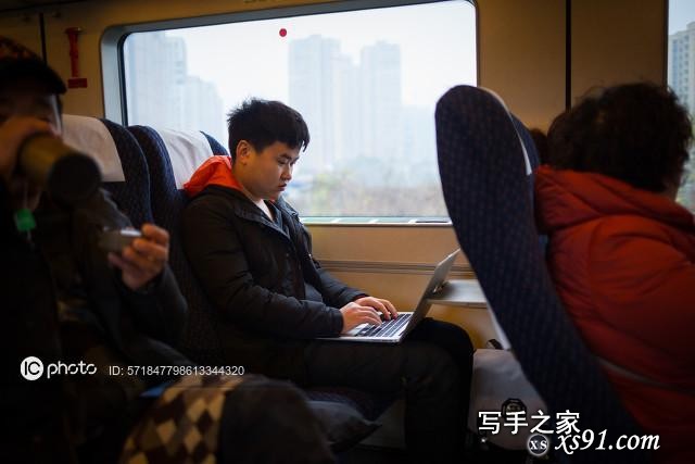 中国百万作家藏在小城里：月收入五千以下，做梦都想签约，坚守着自己的网络文学梦-4.jpg