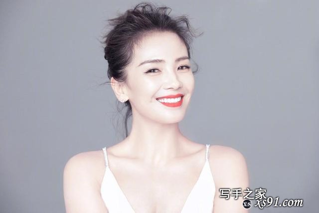 43岁刘涛，容颜耐看身材饱满，成熟性感的女人最有味-6.jpg