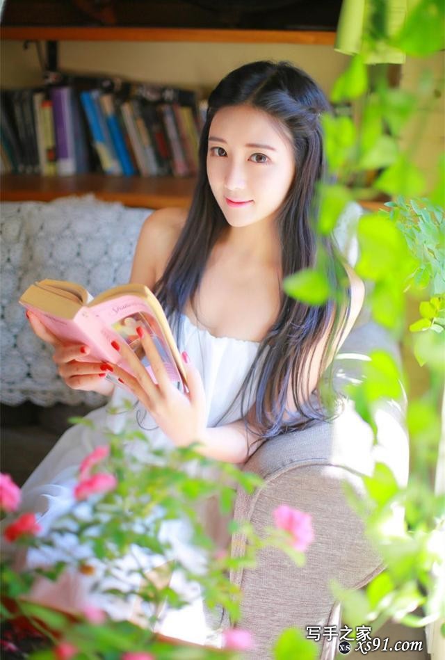 重庆23岁美女写真照太养眼，长相清纯身材高挑，初恋般的笑容-4.jpg