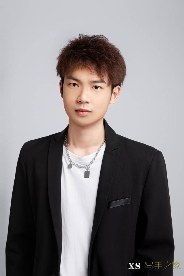 2021网络文学“十二天王”榜单出炉 看95后网文作家如何发出时代强音-2.jpg
